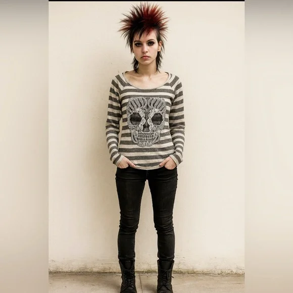 Hot Topic Black White Striped Y2K Grunge Punk Long Sleeve Skull Sweater Top Sz S - Picture 1 of 5